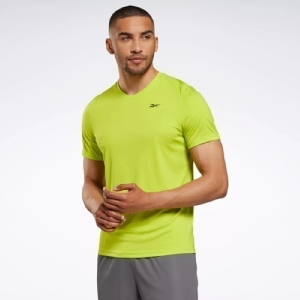 Reebok Men’s Training Tech T-Shirt in Acid Yellow Size S